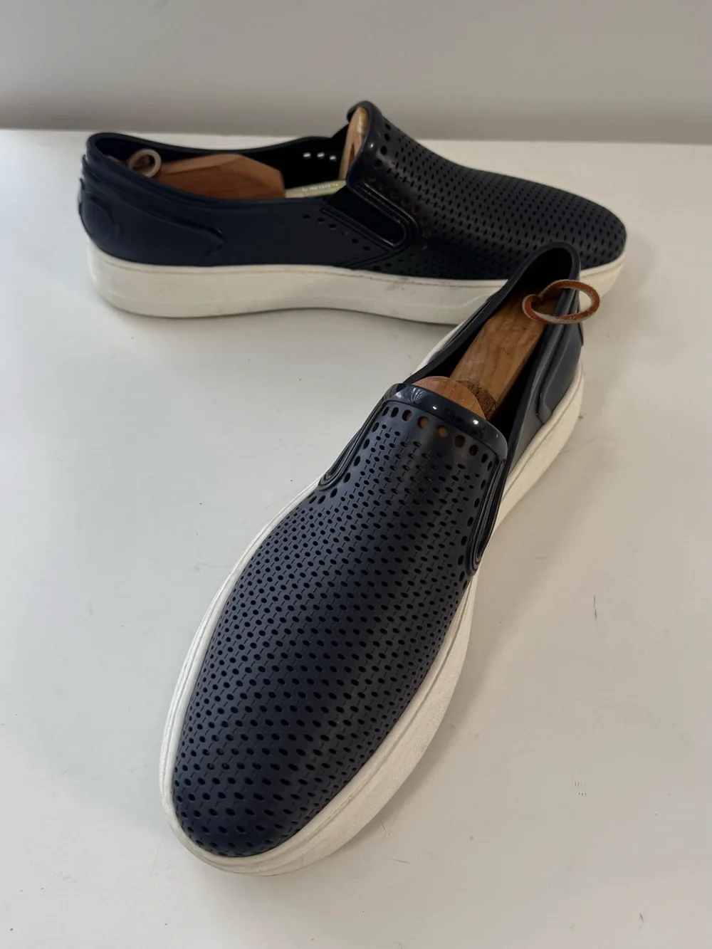 Salvatore Ferragamo Men’s Sneakers 12 - Picture 12 of 16